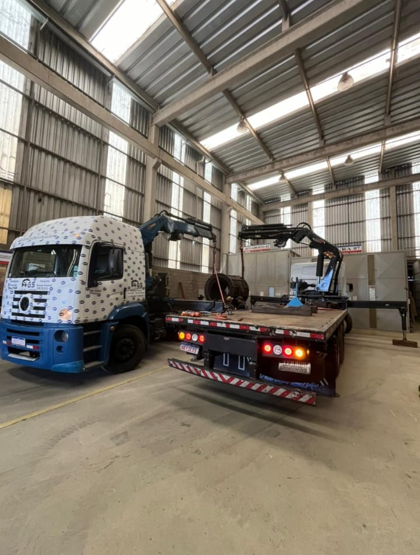 Guindaste Articulado 52 e 55